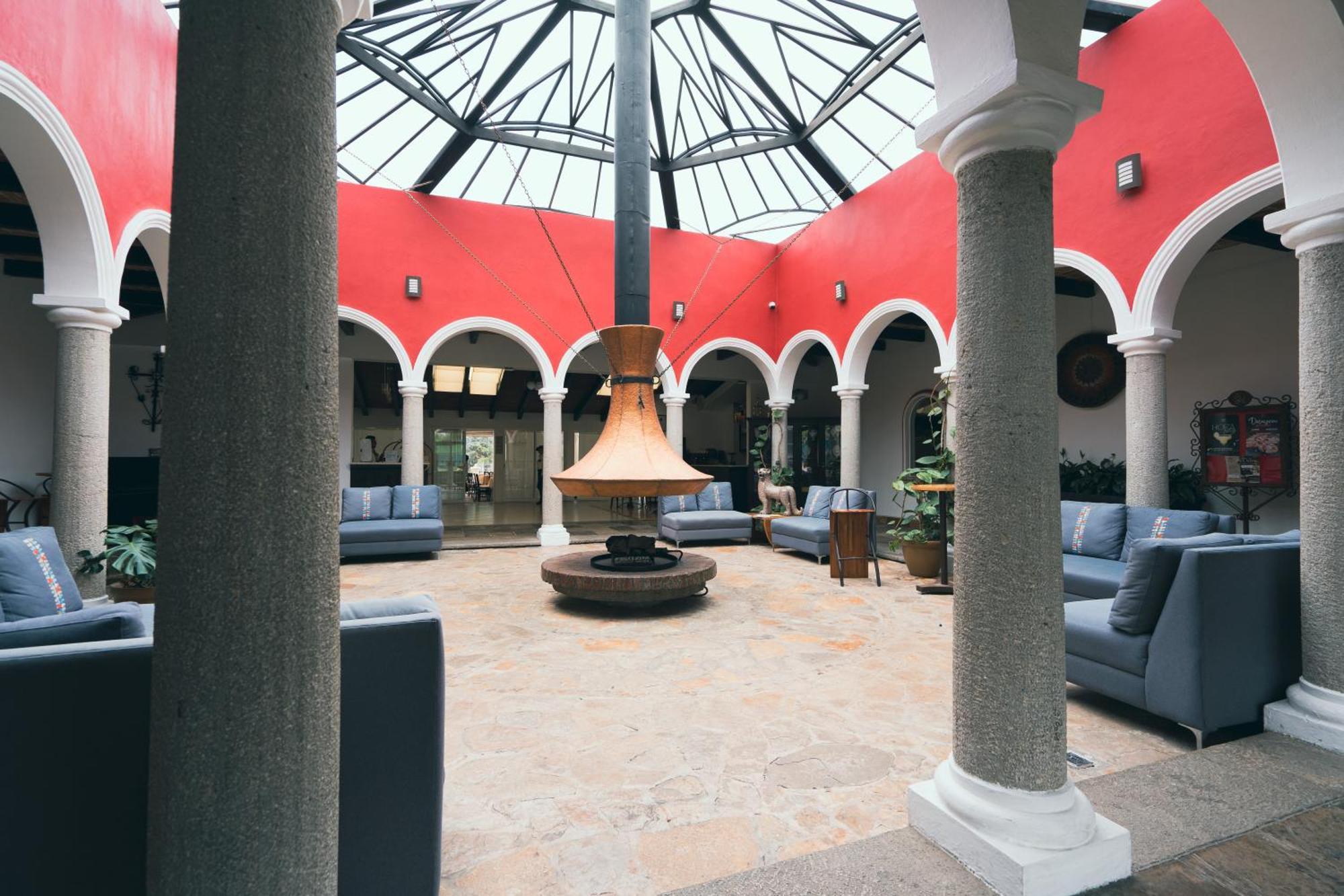 Mercedes San Cristobal Hotel
